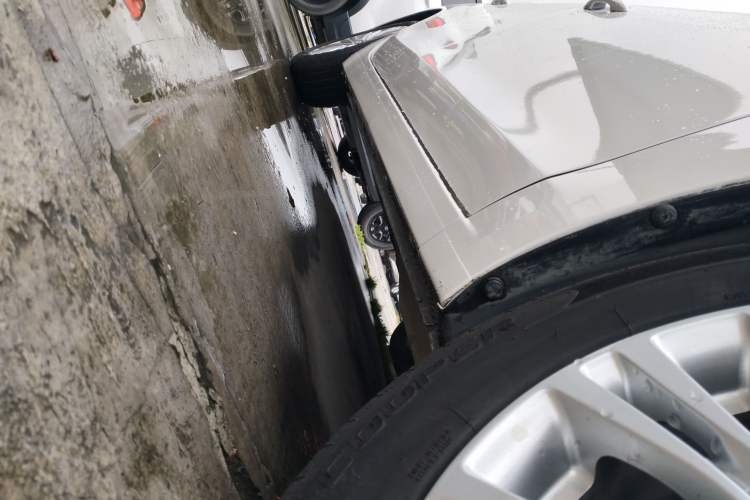 Used Buick GT 2016 15N Automatic Luxury Edition Right Side Sill