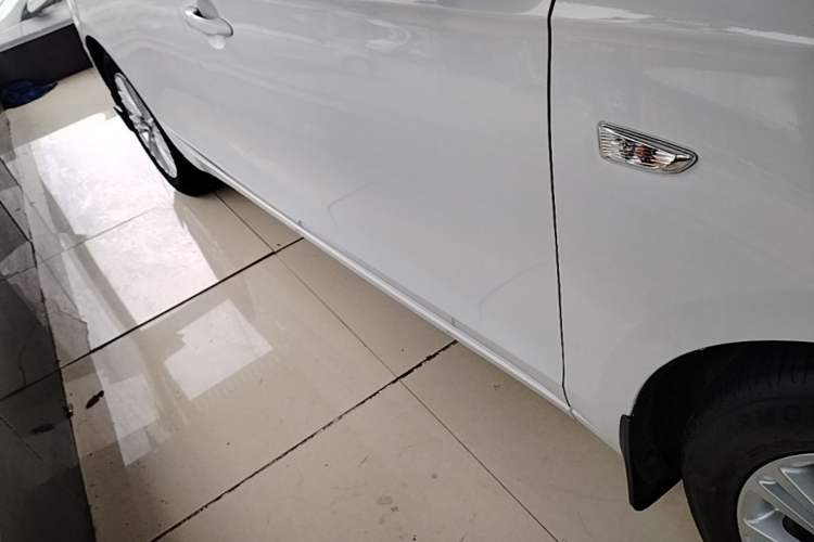 Used Buick GT 2016 15N Automatic Elite Edition Right Side Sill