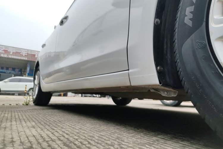 Used Buick GT 2016 15N Automatic Entry-Level Trim Right Side Sill