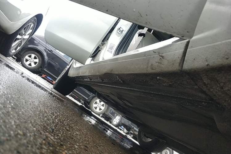 Used Buick GT 2016 15N Automatic Elite Edition Right Side Sill