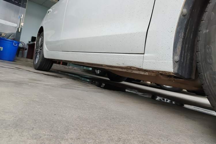 Used Buick GT 2016 18T Dual-Clutch Elite Model Right Side Sill