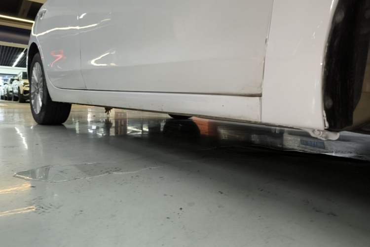 Used Buick GT 2016 15N Automatic Elite Edition Right Side Sill