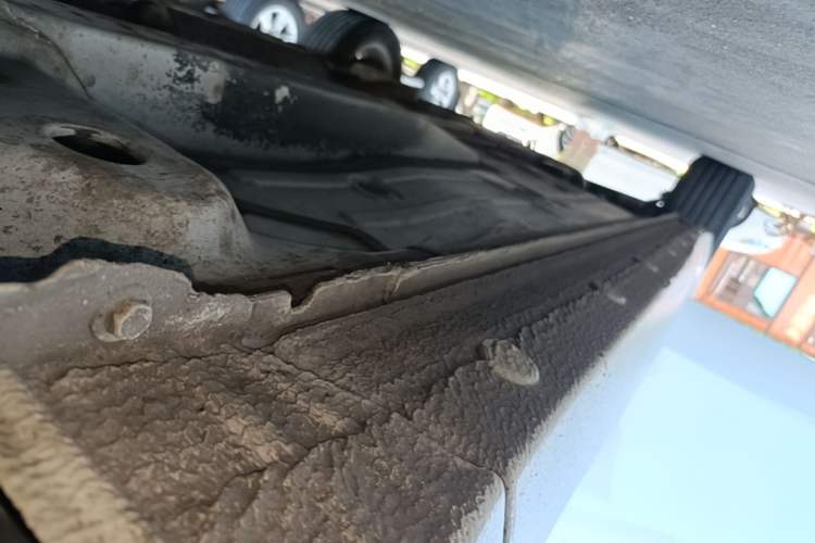 Used Buick GT 2016 15N Manual Elite Edition Right Side Sill