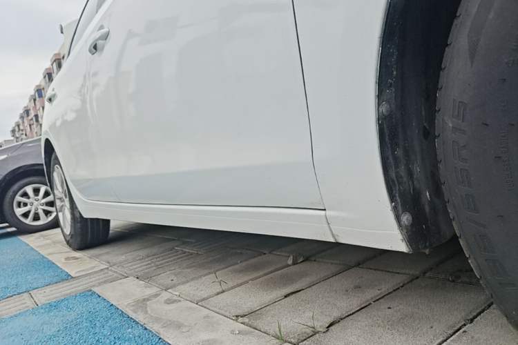 Used Buick GT 2016 15N Automatic Entry-Level Trim Right Side Sill