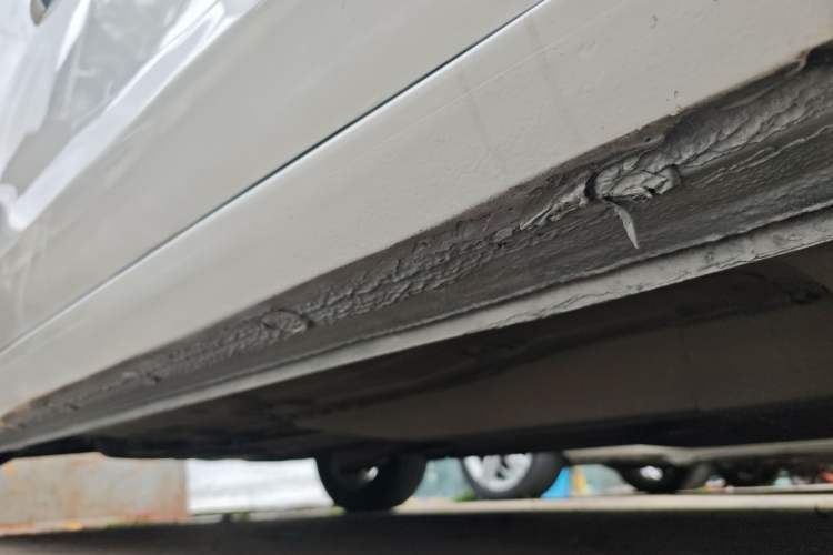 Used Buick GT 2016 15N Automatic Elite Edition Right Side Sill