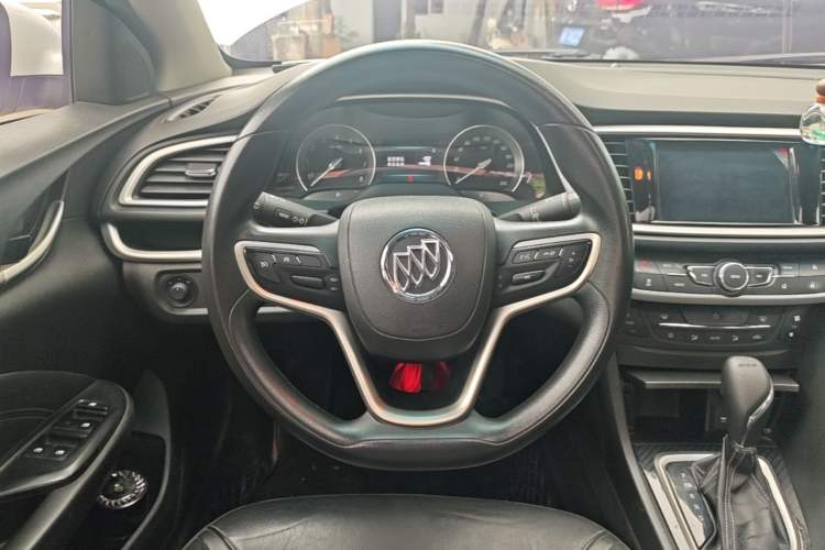 Used Buick GT 2016 18T Dual-Clutch Luxury Model Steering Wheel