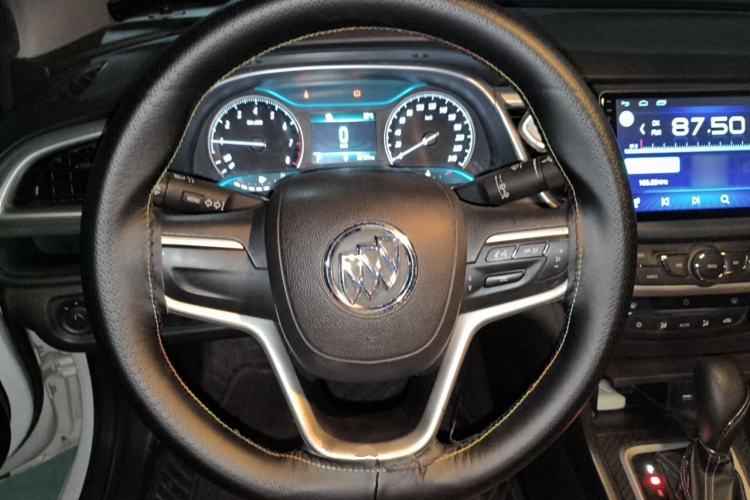 Used Buick GT 2016 15N Automatic Luxury Edition Steering Wheel