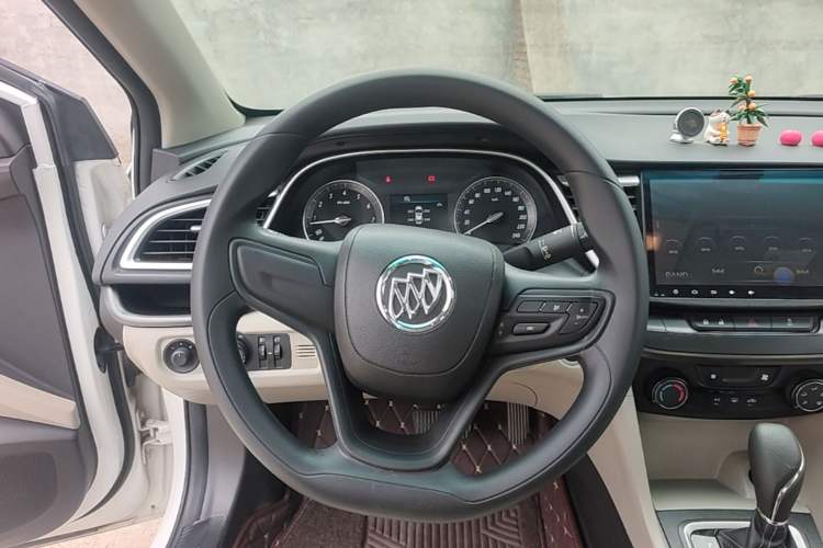 Used Buick GT 2016 15N Automatic Elite Edition Steering Wheel