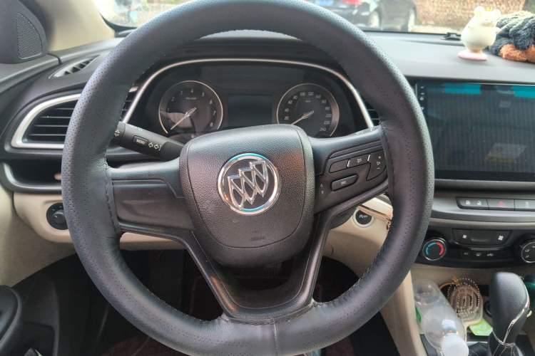Used Buick GT 2016 15N Automatic Elite Edition Steering Wheel