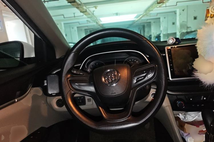 Used Buick GT 2016 15N Automatic Elite Edition Steering Wheel