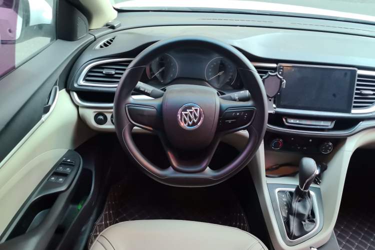 Used Buick GT 2016 15N Automatic Elite Edition Steering Wheel