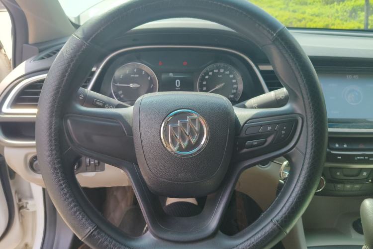 Used Buick GT 2016 15N Automatic Elite Edition Steering Wheel