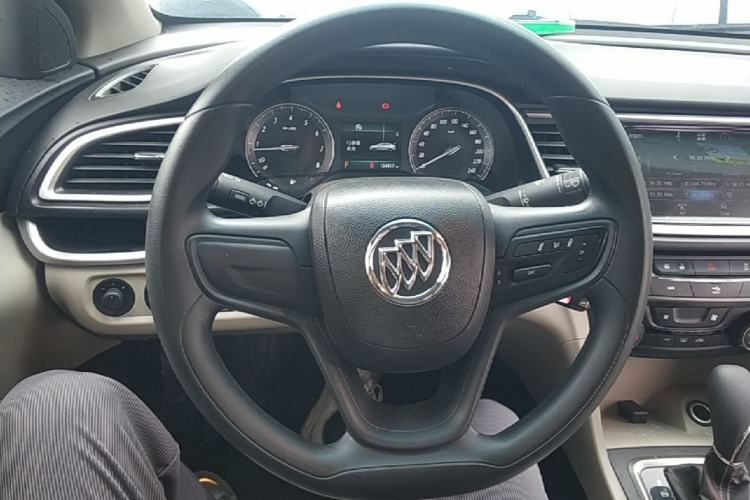 Used Buick GT 2016 15N Automatic Elite Edition Steering Wheel