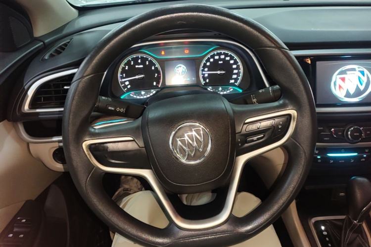 Used Buick GT 2016 15N Automatic Luxury Edition Steering Wheel