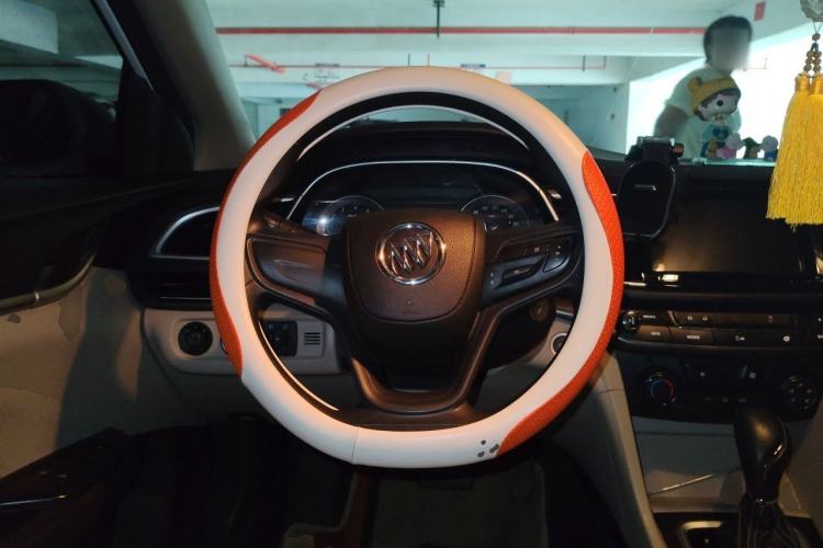 Used Buick GT 2016 15N Automatic Elite Edition Steering Wheel