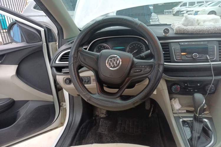 Used Buick GT 2016 15N Automatic Elite Edition Steering Wheel