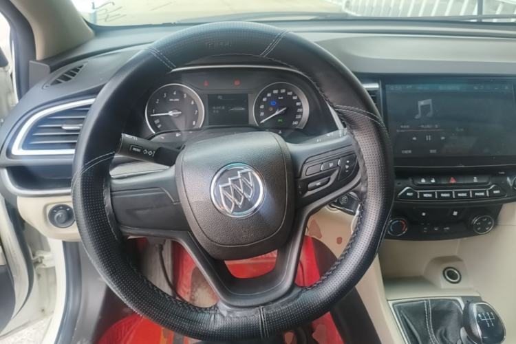 Used Buick GT 2016 15N Manual Elite Edition Steering Wheel