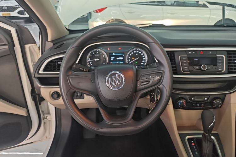 Used Buick GT 2016 15N Automatic Elite Edition Steering Wheel