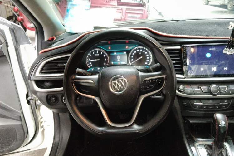 Used Buick GT 2016 15N Automatic Luxury Edition Steering Wheel