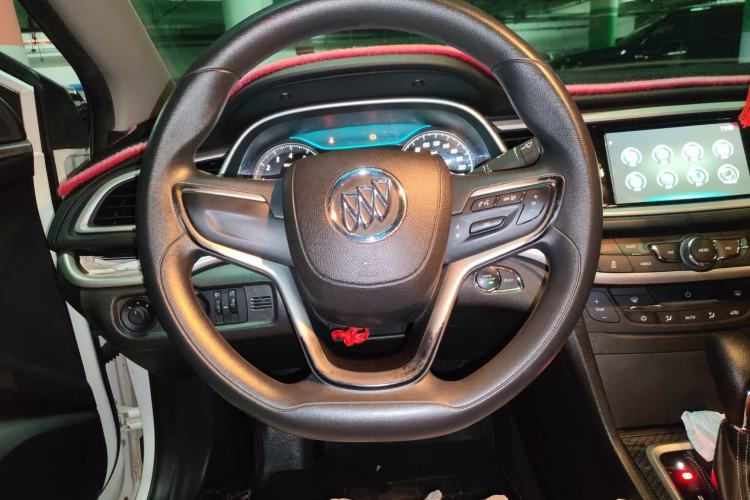 Used Buick GT 2016 15N Automatic Luxury Edition Steering Wheel