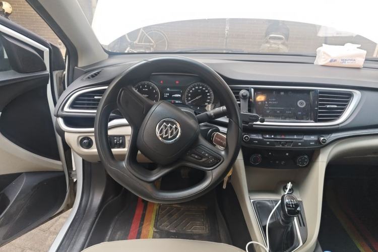 Used Buick GT 2016 15N Manual Elite Edition Steering Wheel