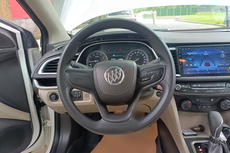 Used Buick GT 2016 15N Automatic Elite Edition Steering Wheel