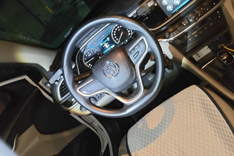 Used Buick GT 2016 15N Manual Luxury Version Steering Wheel