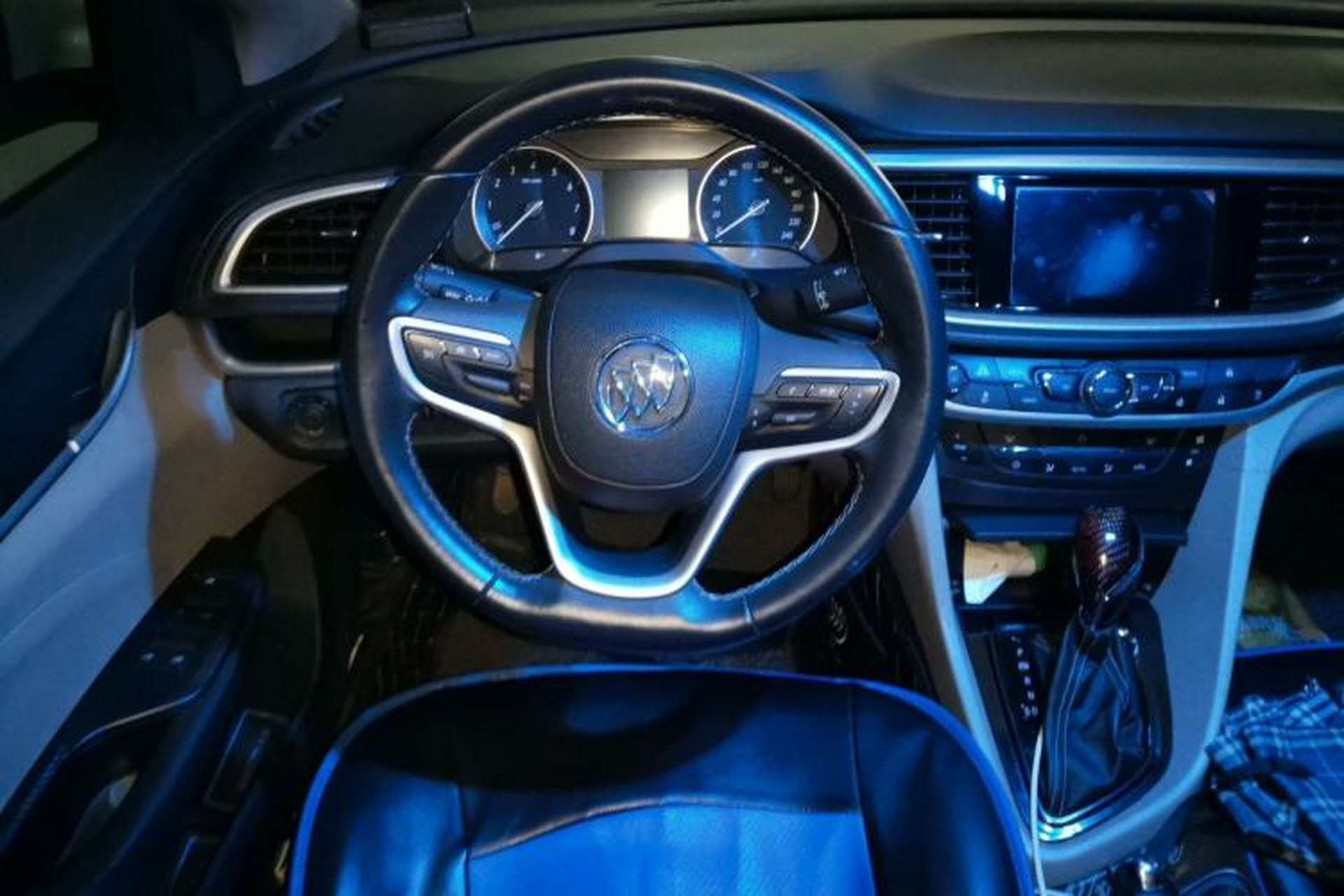 Used Buick GT 2016 15N Automatic Luxury Edition Steering Wheel