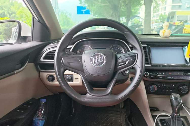 Used Buick GT 2016 15N Automatic Elite Edition Steering Wheel