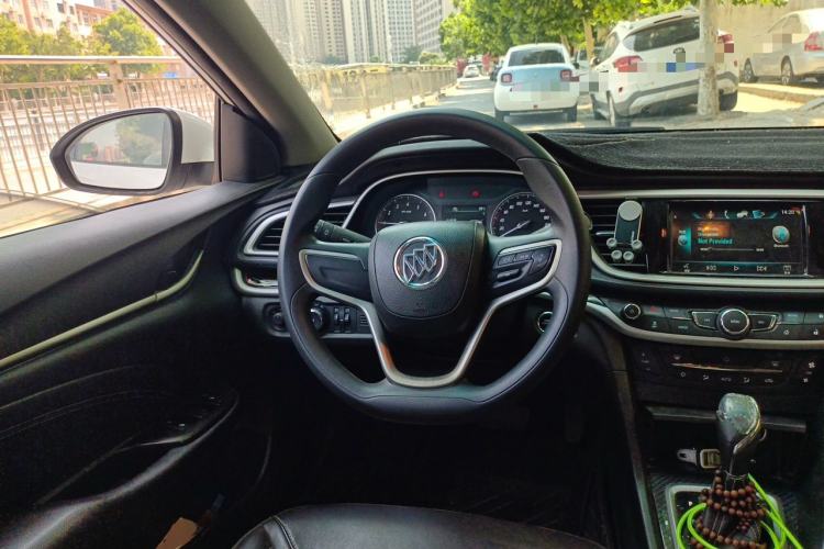 Used Buick GT 2016 15N Automatic Luxury Edition Steering Wheel