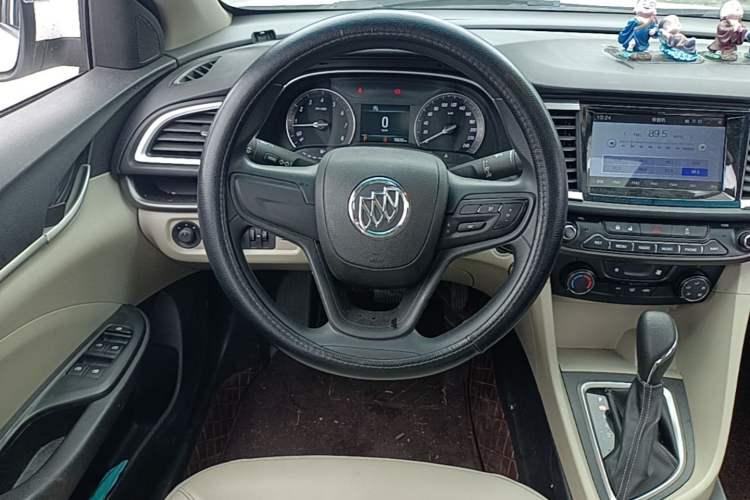 Used Buick GT 2016 15N Automatic Elite Edition Steering Wheel