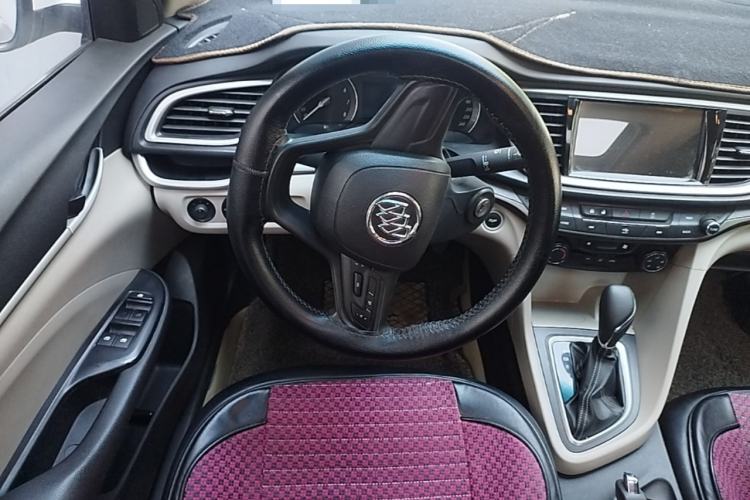 Used Buick GT 2016 15N Automatic Elite Edition Steering Wheel