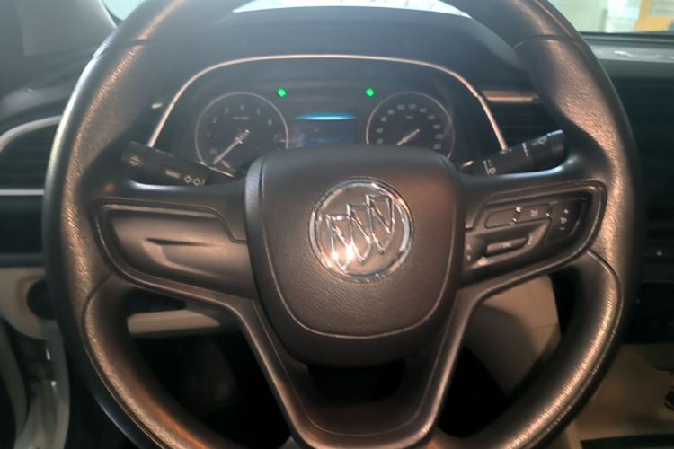 Used Buick GT 2016 15N Automatic Elite Edition Steering Wheel