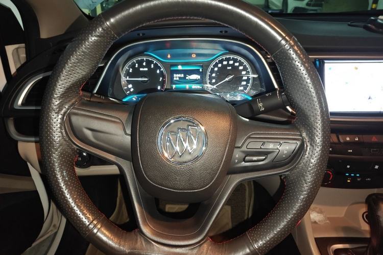 Used Buick GT 2016 15N Automatic Elite Edition Steering Wheel
