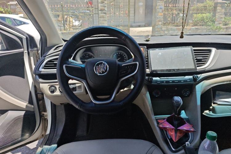 Used Buick GT 2016 15N Automatic Elite Edition Steering Wheel