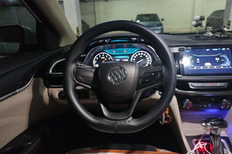 Used Buick GT 2016 15N Automatic Elite Edition Steering Wheel