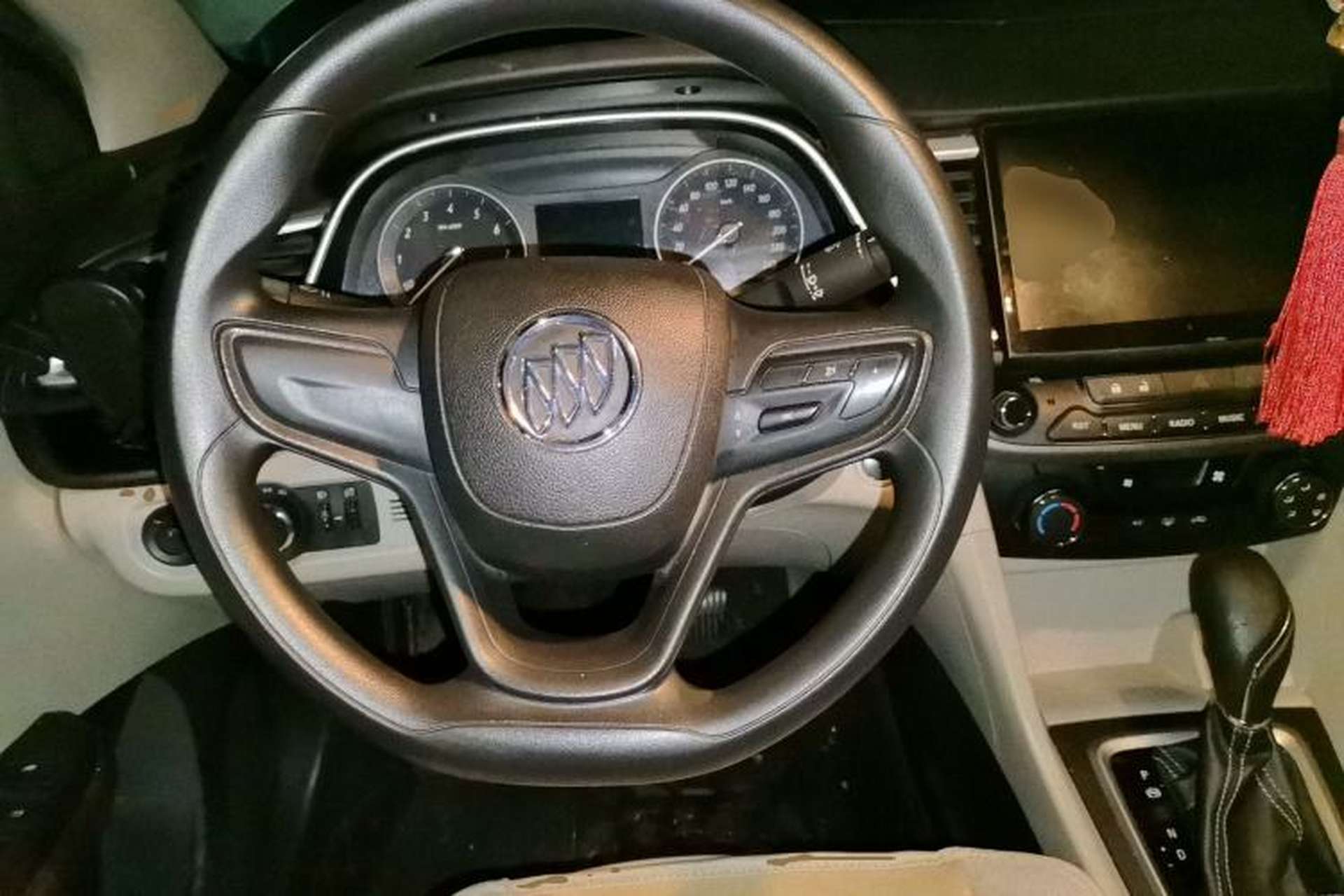 Used Buick GT 2016 15N Automatic Elite Edition Steering Wheel