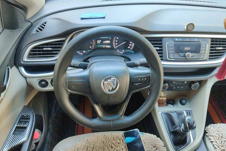 Used Buick GT 2016 15N Manual Elite Edition Steering Wheel