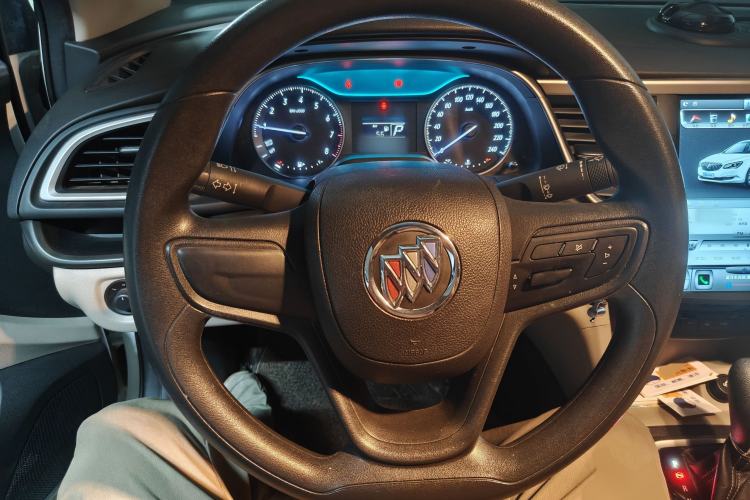 Used Buick GT 2016 15N Automatic Entry-Level Trim Steering Wheel