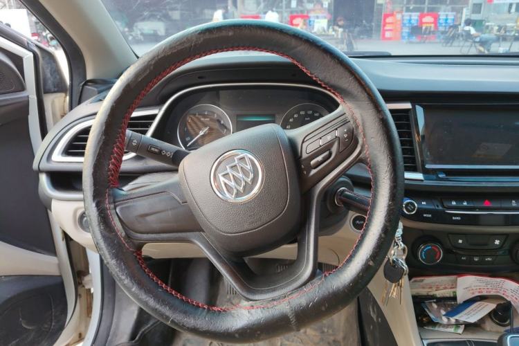 Used Buick GT 2016 15N Manual Elite Edition Steering Wheel