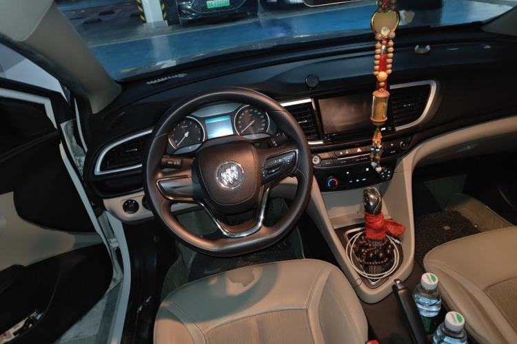 Used Buick GT 2016 15N Automatic Elite Edition Steering Wheel