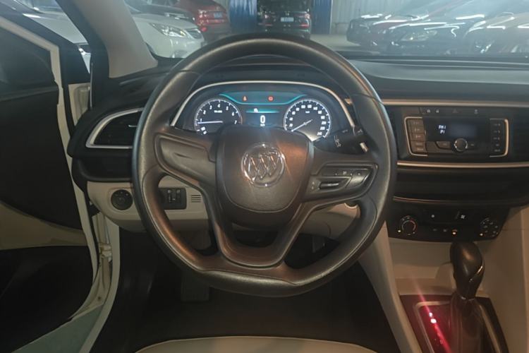 Used Buick GT 2016 15N Automatic Elite Edition Steering Wheel