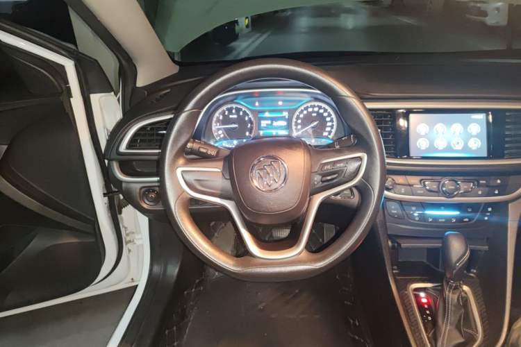 Used Buick GT 2016 15N Automatic Luxury Edition Steering Wheel