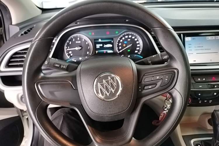 Used Buick GT 2016 15N Automatic Elite Edition Steering Wheel