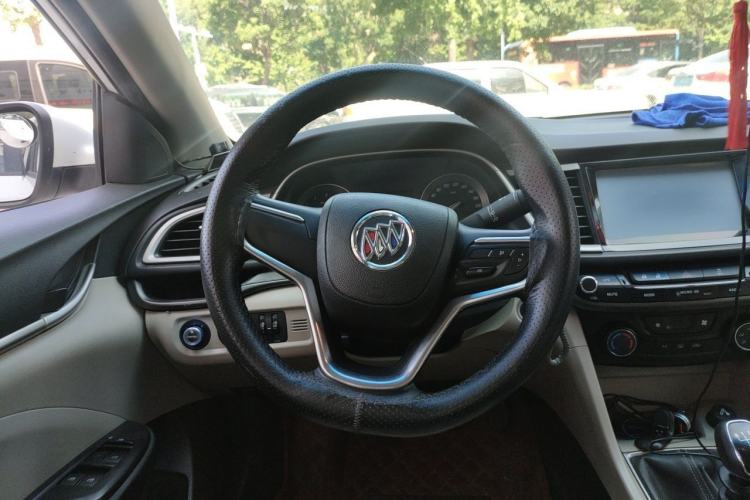 Used Buick GT 2016 15N Manual Elite Edition Steering Wheel