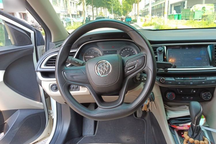 Used Buick GT 2016 15N Automatic Elite Edition Steering Wheel