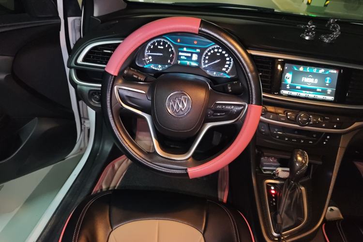 Used Buick GT 2016 15N Automatic Luxury Edition Steering Wheel