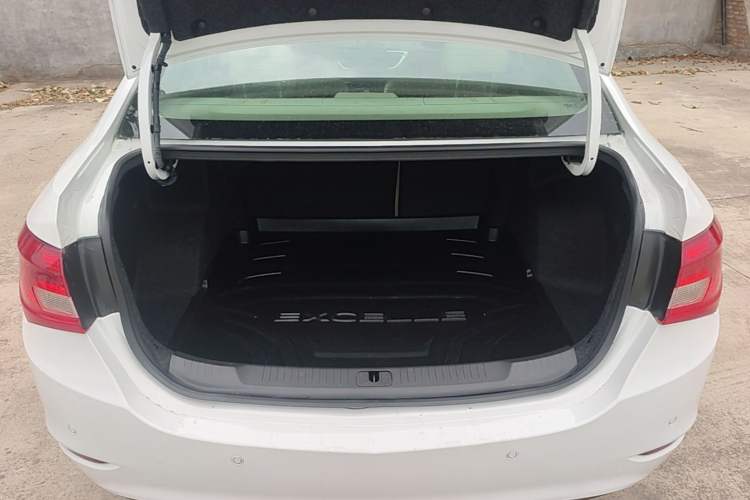 Used Buick GT 2016 15N Automatic Elite Edition Trunk