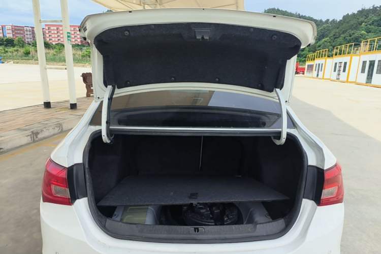 Used Buick GT 2016 15N Manual Elite Edition Trunk