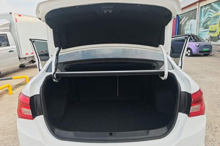 Used Buick GT 2016 15N Automatic Elite Edition Trunk